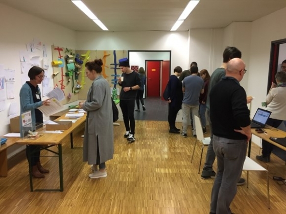 43 Typisierungen in Wien für kleines Mädchen