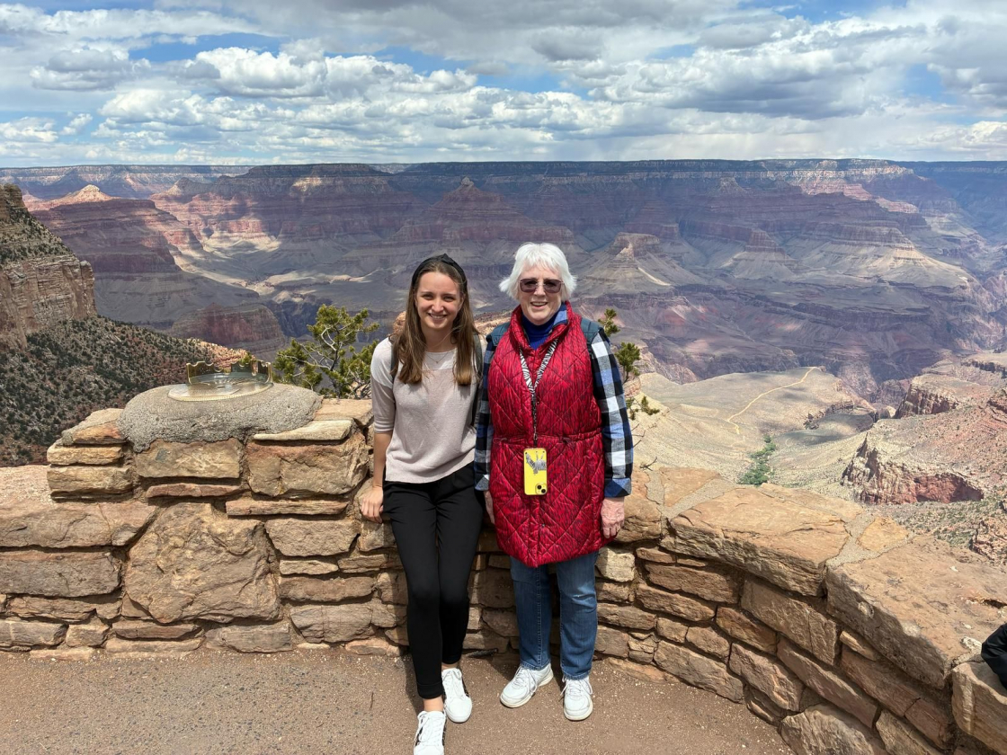 Ein bewegendes Wiedersehen im Grand Canyon: Unsere Stammzellspenderin trifft ihren genetischen Zwilling