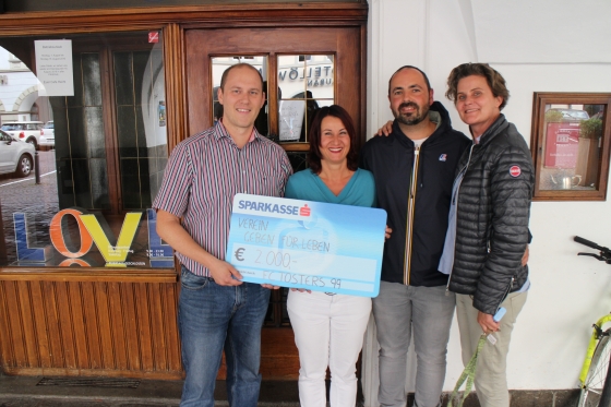 FC Tosters 99 spendet € 2.000,-