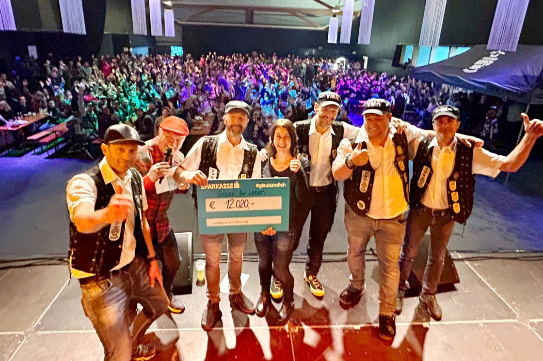 Teilnehmer von Vorarlberger Moped Rides spenden € 12.020