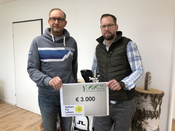 € 3.000,- vom KundK Charity Golfturnier