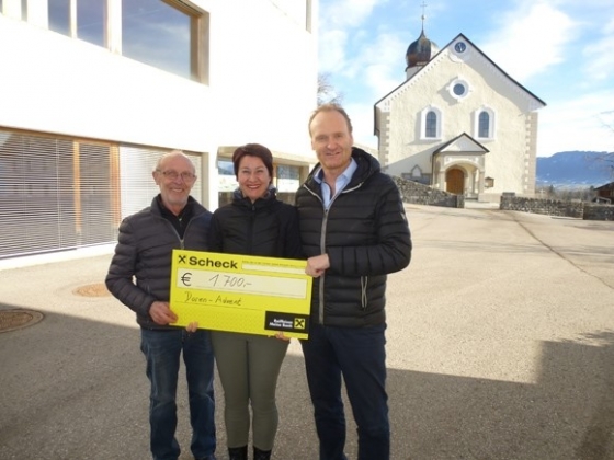 € 1.700,- vom Adventsmarkt in Doren