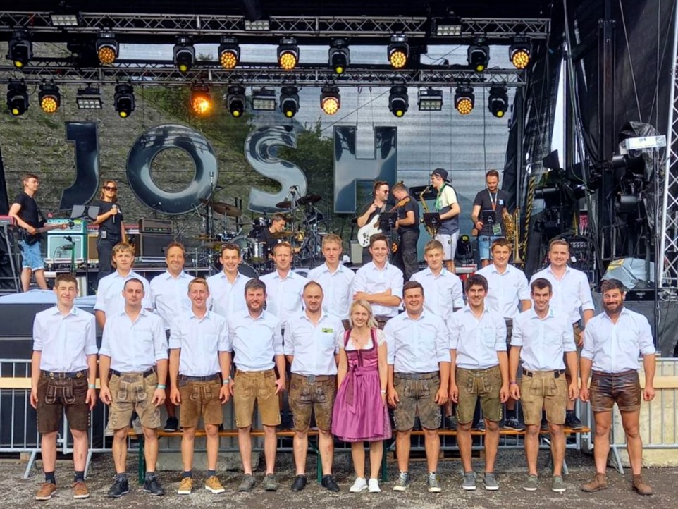 € 800 von Firma Holzbau Gilbert