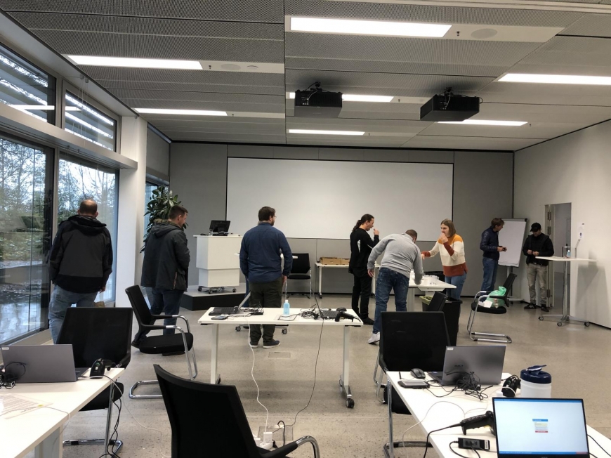 'Doppelmayr und Haberkorn typisieren gemeinsam MitarbeiterInnen'-Bild-13