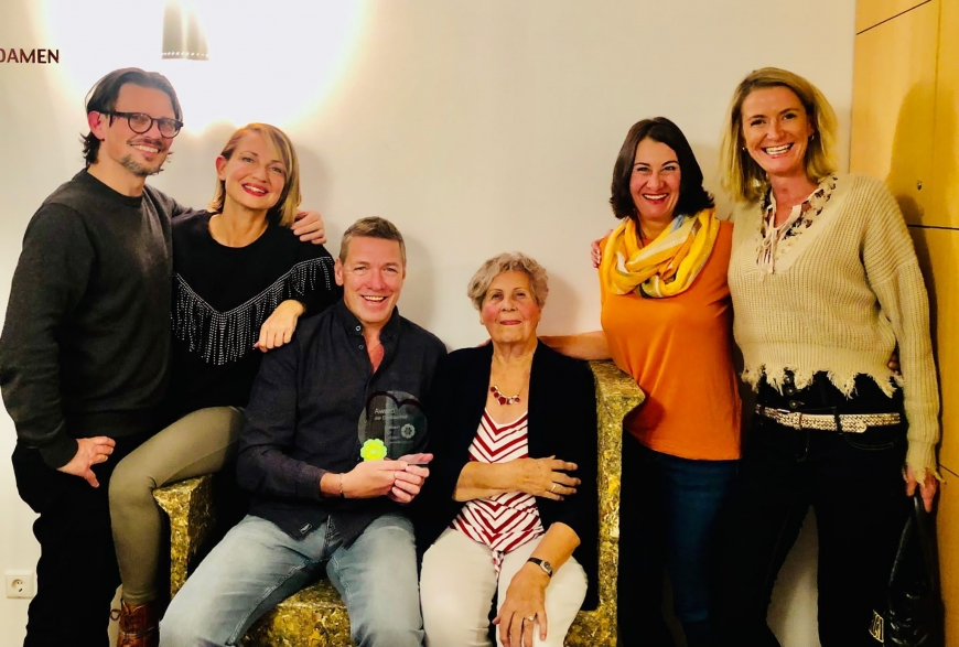 'Würdigung für jahrelange Unterstützung im Sponsoring und in der Zusammenarbeit'-Bild-2