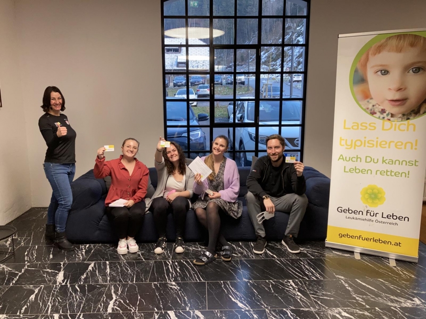 'MitarbeiterInnen engagieren sich für leukämiekranke Menschen'-Bild-6