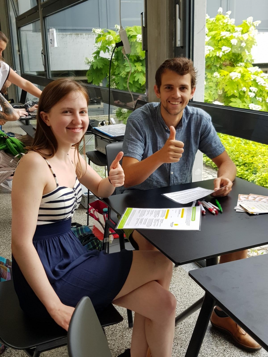 'StudentInnen lassen sich für leukämiekranke Menschen typisieren'-Bild-1