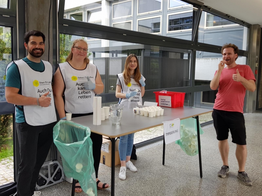 'StudentInnen lassen sich für leukämiekranke Menschen typisieren'-Bild-5