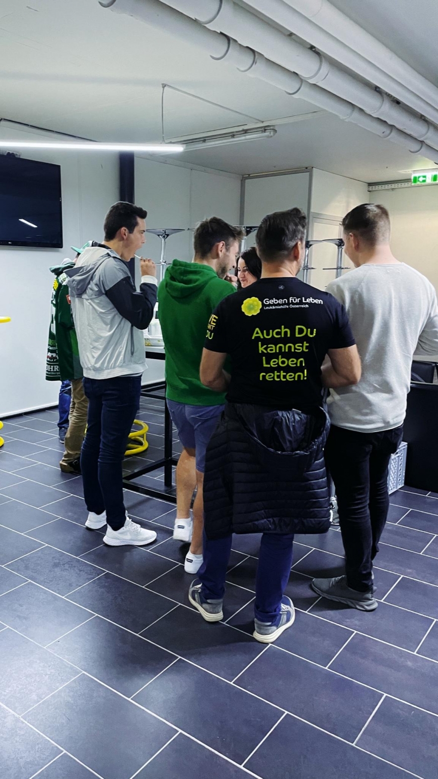 'Eishockeyteam unterstützt Typisierungen für kleines Mädchen'-Bild-2