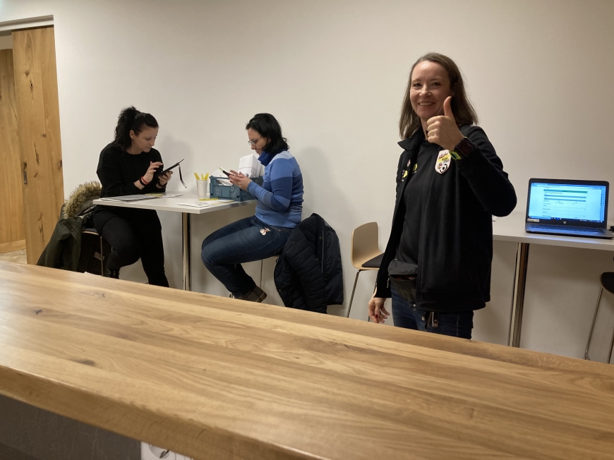 'Öffentliche Yoga Session für den guten Zweck in Völkermark'-Bild-4