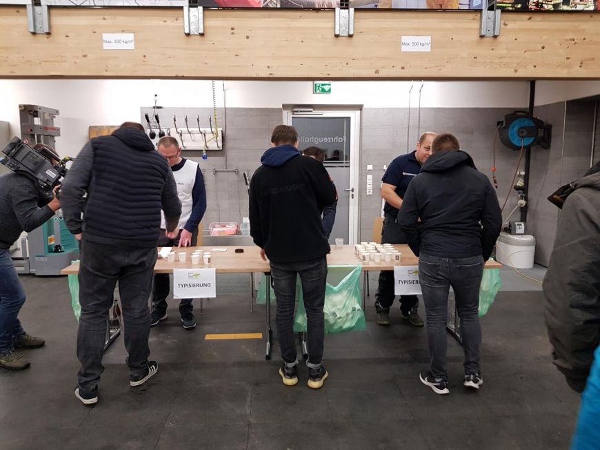 'Freiwillige Feuerwehr startet nach Erkrankung eines Kameraden große Aktion'-Bild-15