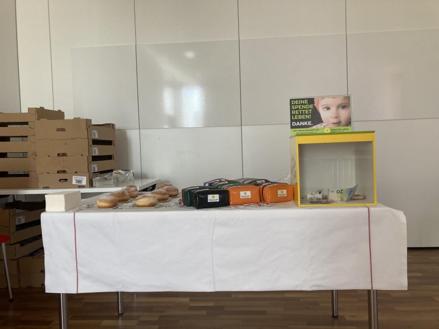 'Typisierungsaktion beim Roten Kreuz für den dreifachen Familienvater Matthias'-Bild-1