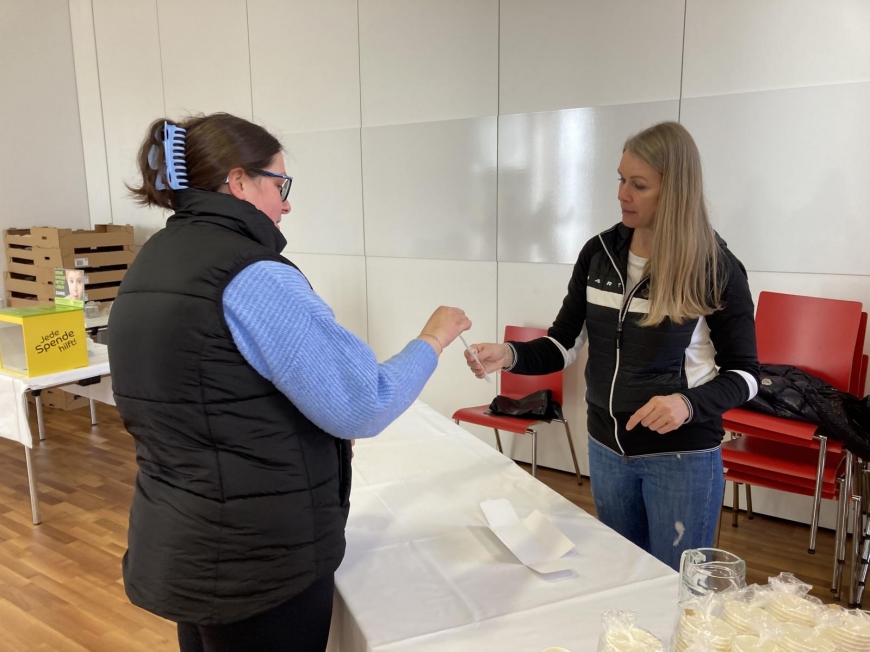 'Typisierungsaktion beim Roten Kreuz für den dreifachen Familienvater Matthias'-Bild-5