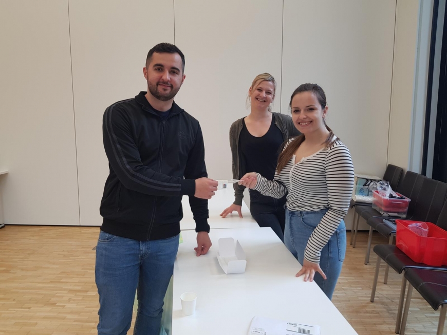 'Berührende Unterstützung für Tanja von ihren Mitstudierenden'-Bild-7