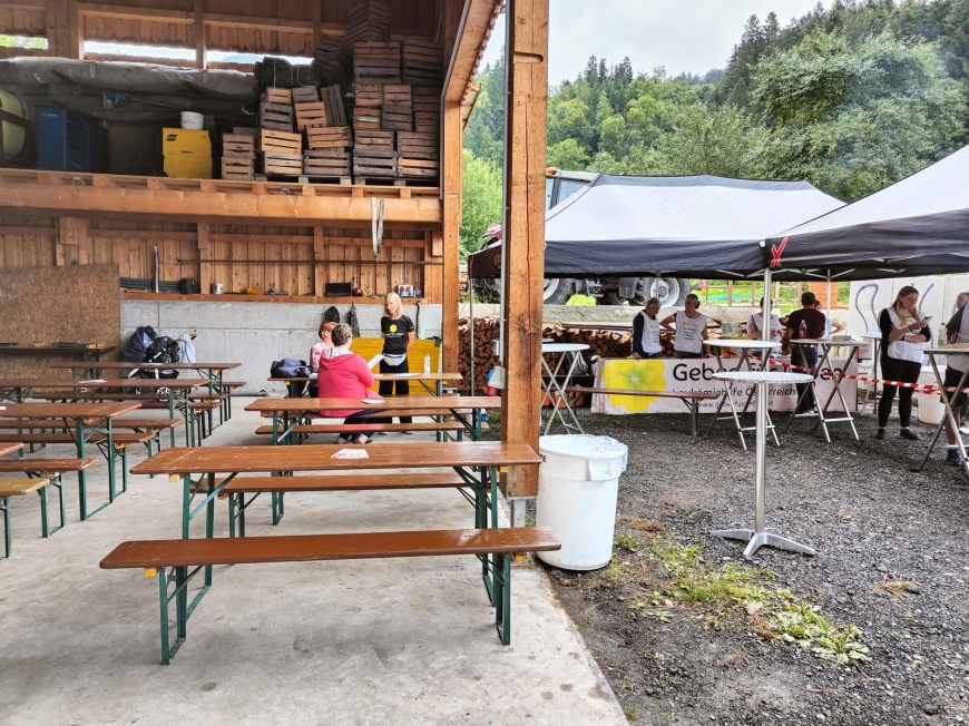 'Berührende Unterstützung für Vorarlberger Familienvater in Heimatort'-Bild-5