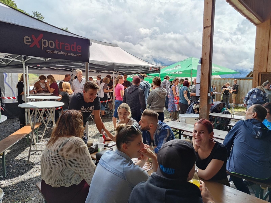 'Berührende Unterstützung für Vorarlberger Familienvater in Heimatort'-Bild-13