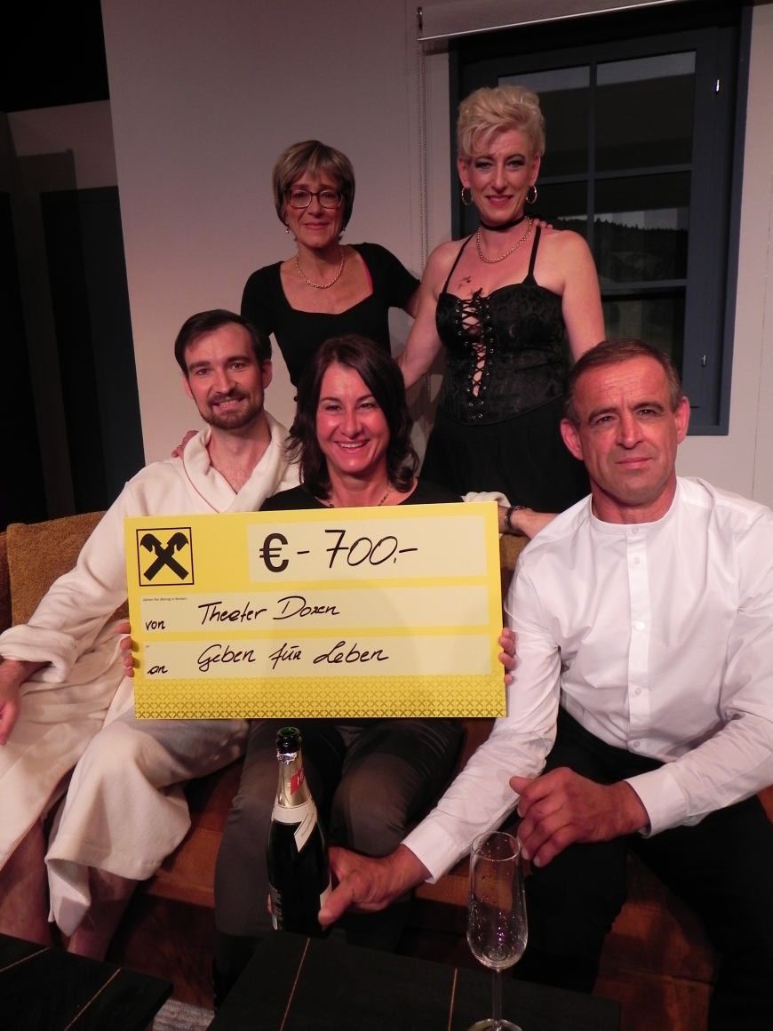 'Langjährige Unterstützung der Theatergruppe.'-Bild-2