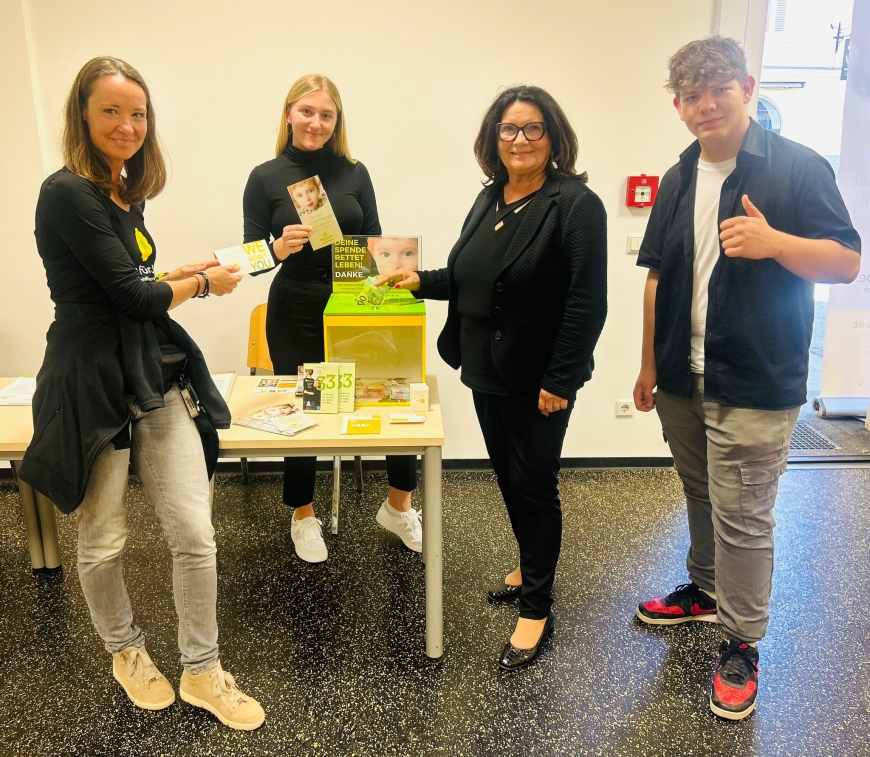 '16-jähriger organisiert Typisierungsaktion - Fußballspieler Marco Knaller war dabei'-Bild-3