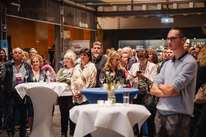 'Großzügige Spende beim 10jährigen Jubiläum'-Bild-7