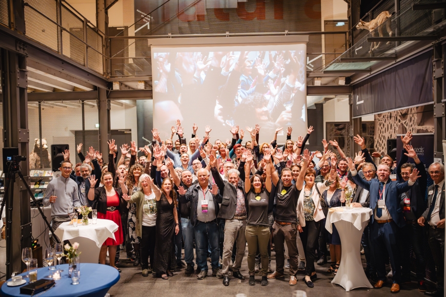 'Großzügige Spende beim 10jährigen Jubiläum'-Bild-10