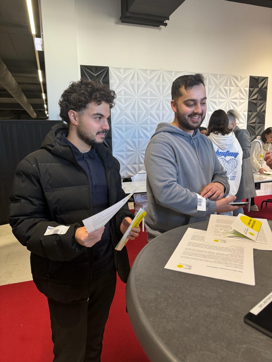 'Für Süleyman wird noch immer ein geeigneter Stammzellspender gesucht'-Bild-9