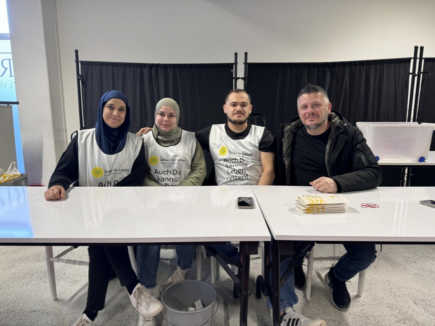 'Für Süleyman wird noch immer ein geeigneter Stammzellspender gesucht'-Bild-12