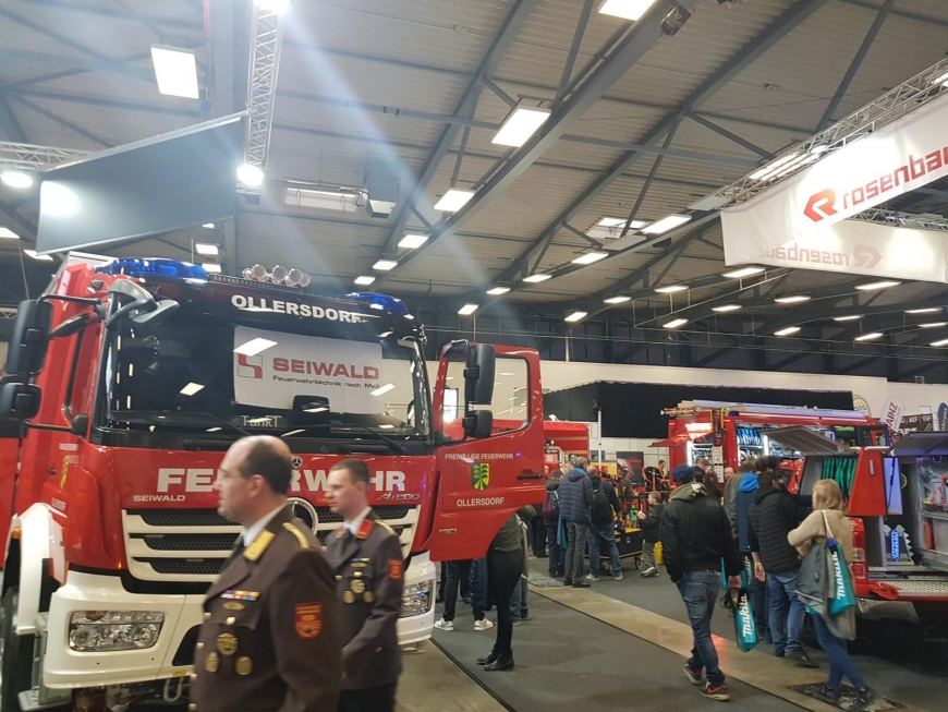 'Auf der Fachmesse ließen sich zahlreiche Besucher:innen typisieren'-Bild-4