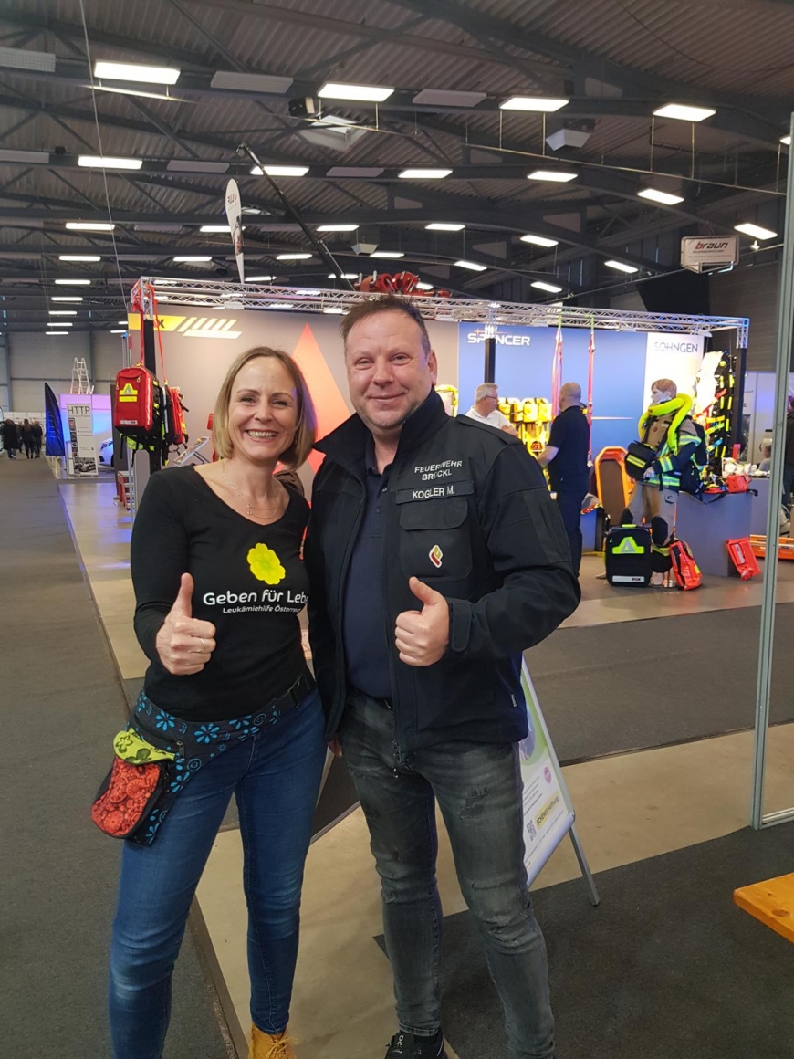 'Auf der Fachmesse ließen sich zahlreiche Besucher:innen typisieren'-Bild-5