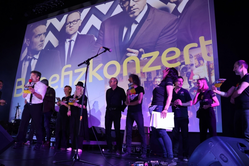 'Besucherrekord beim Legenden-Konzert mit grandioser Stimmung und großzügigen Gästen'-Bild-10