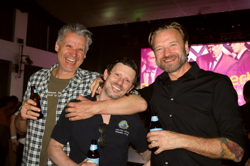 'Besucherrekord beim Legenden-Konzert mit grandioser Stimmung und großzügigen Gästen'-Bild-33