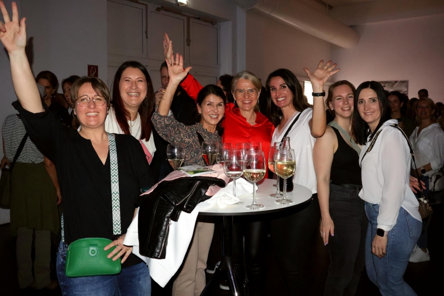 'Besucherrekord beim Legenden-Konzert mit grandioser Stimmung und großzügigen Gästen'-Bild-36