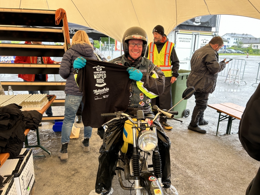 'Durch Chip-Kaution unterstützen die Teilnehmer der 4. Vorarlberger Moped Rides'-Bild-11
