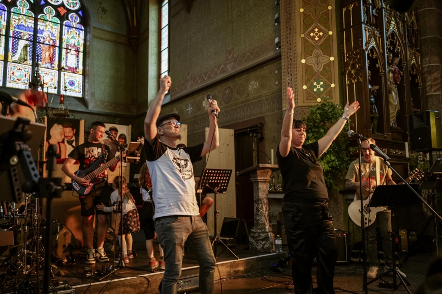 'Benefizkonzert in der Pfarrkirche Weiler von Songwriters Church war voller Erfolg'-Bild-12