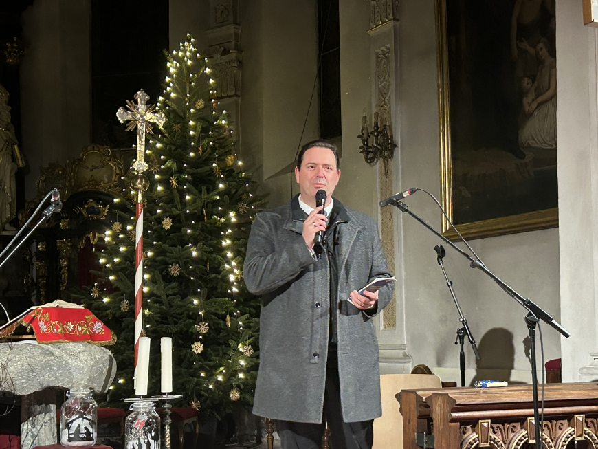 'Zauber der Weihnacht - € 5.288 durch Benefizkonzert Markus Wolfahrt'-Bild-1