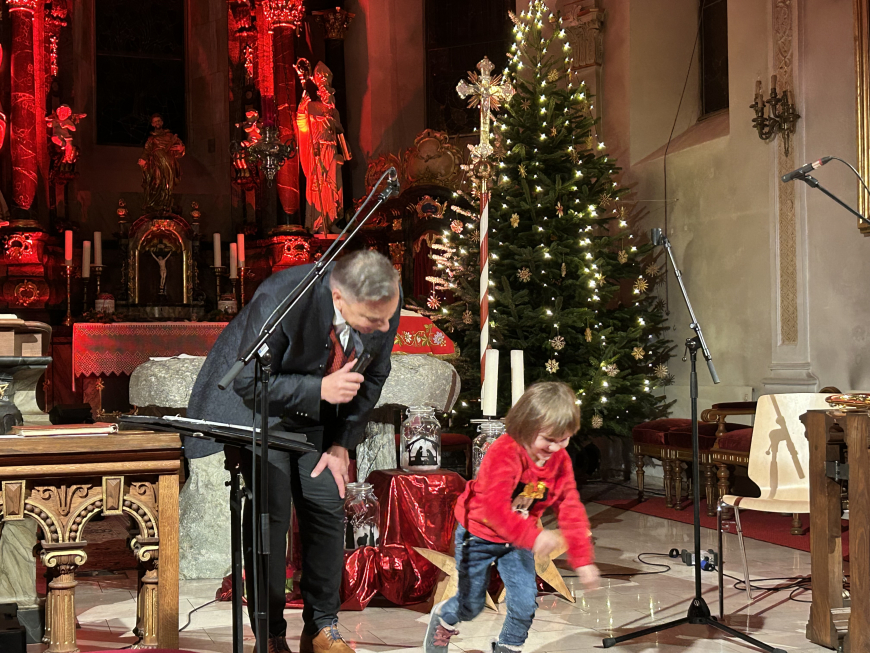'Zauber der Weihnacht - € 5.288 durch Benefizkonzert Markus Wolfahrt'-Bild-4