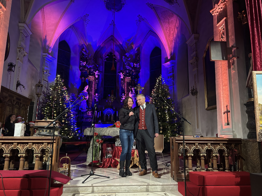 'Zauber der Weihnacht - € 5.288 durch Benefizkonzert Markus Wolfahrt'-Bild-8