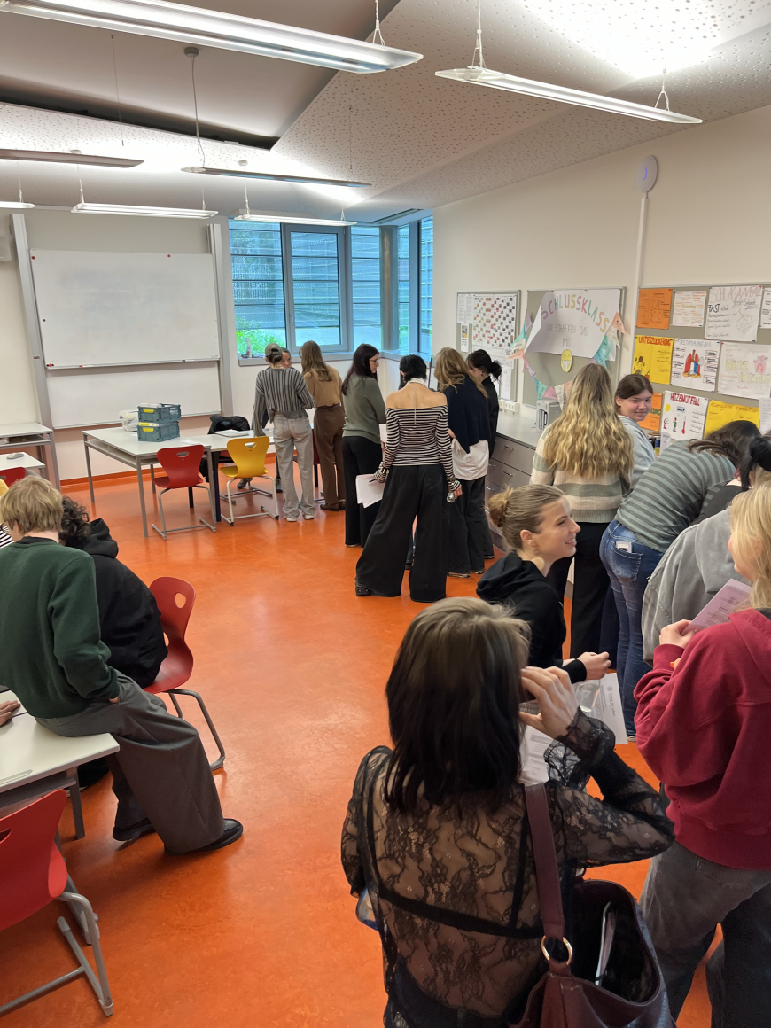 '36 Typisierungen an der HLW Sozialmanagement in Graz - Steiermark'-Bild-3