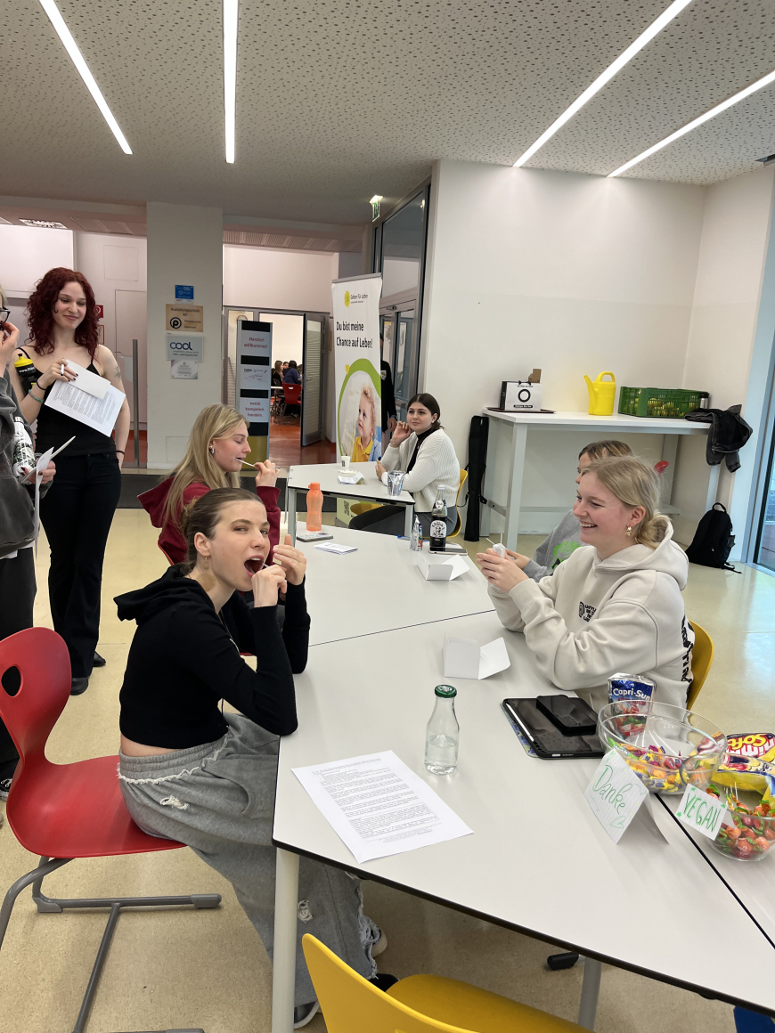 '36 Typisierungen an der HLW Sozialmanagement in Graz - Steiermark'-Bild-5