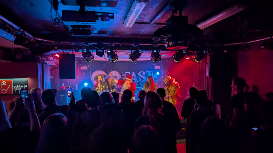 'Benefiz X-Mas Rockparty: Starkes Zeichen für den guten Zweck im Schlachthaus'-Bild-3