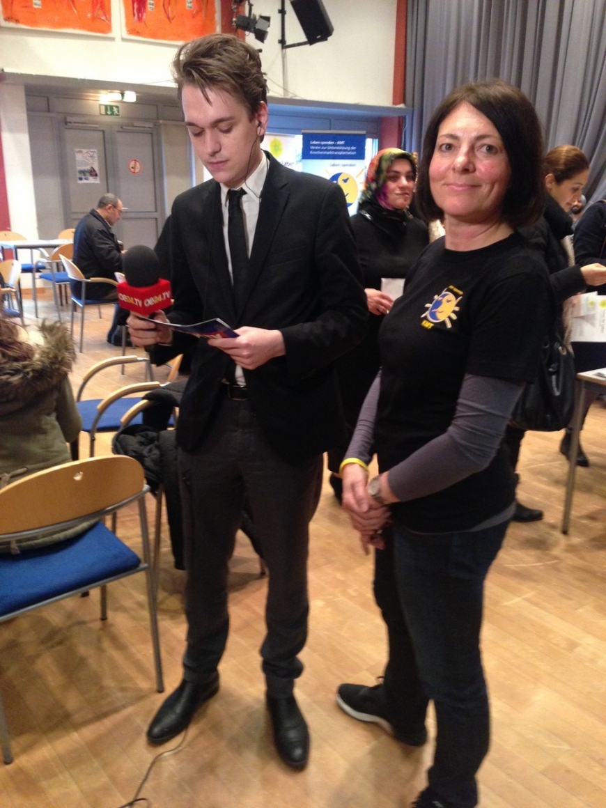 'Ganze Familie der betroffenen Zeynep hilft bei Typisierung in WIen'-Bild-8