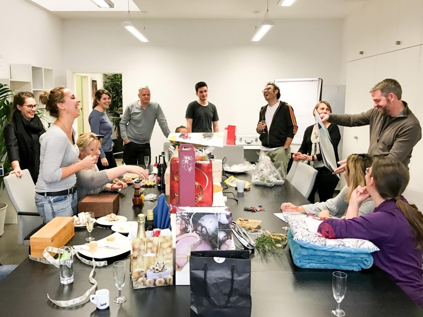 'Großartige Firmenaktion durch Zusammenhalt von Mitarbeitern und Kunden'-Bild-1