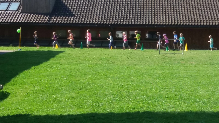 'Schülerlauf bringt stolze Summe für Spendentopf der Tour der Hoffnung'-Bild-1