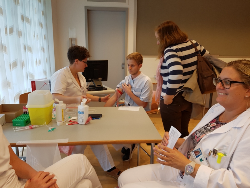 'Krankenhauspersonal ließ sich für erkrankten Mitarbeiter typisieren'-Bild-3