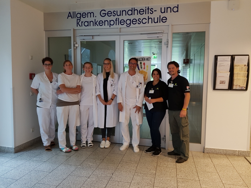 'Krankenhauspersonal ließ sich für erkrankten Mitarbeiter typisieren'-Bild-7