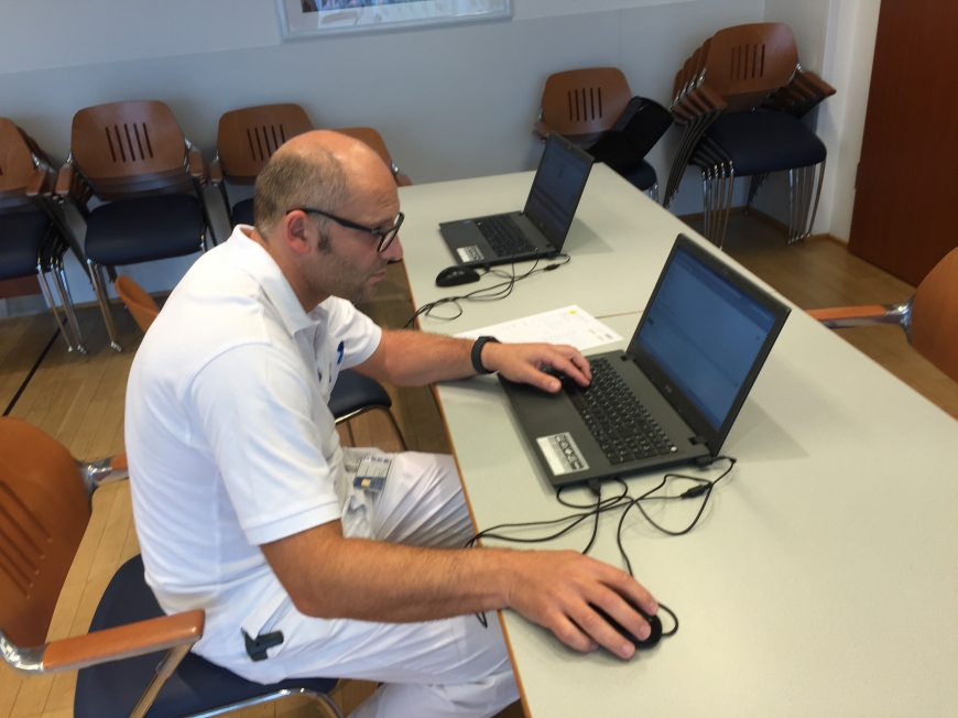 'Krankenhauspersonal ließ sich für erkrankten Mitarbeiter typisieren'-Bild-16