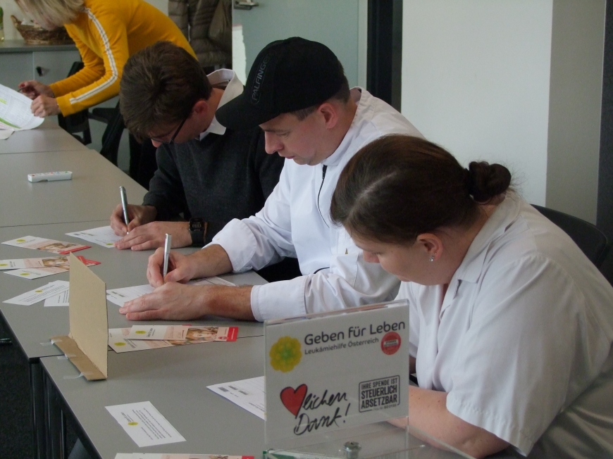 '197 Neutypisierungen und Euro 9.850,- an Spenden bei Firmentypisierung Palfinger'-Bild-10