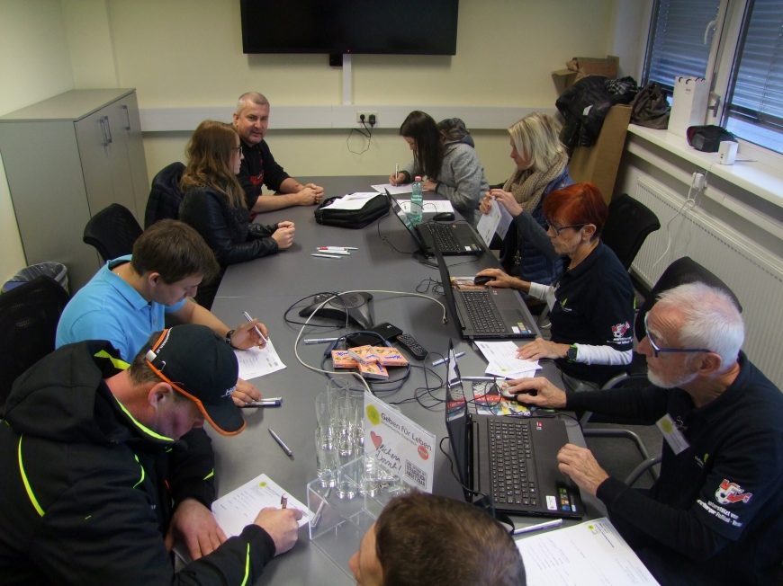 '197 Neutypisierungen und Euro 9.850,- an Spenden bei Firmentypisierung Palfinger'-Bild-17