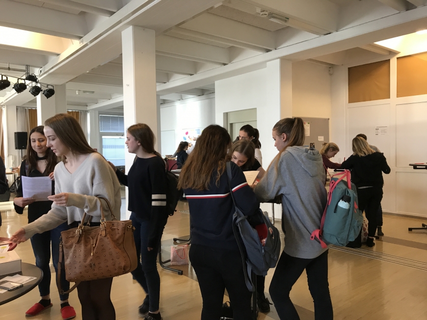 'Schülerinnen führten erfolgreich Typisierungsaktion für Diplomarbeit durch'-Bild-25