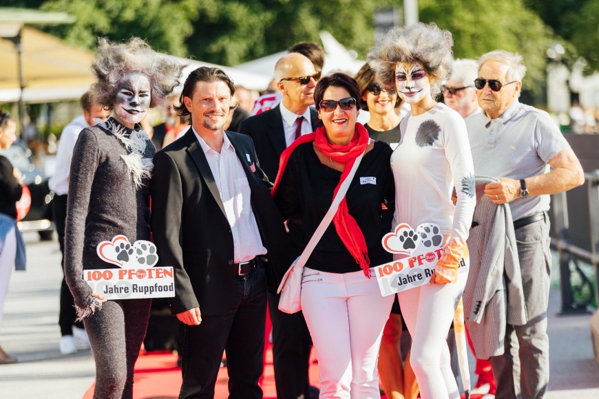 'Unglaubliche Spende bei 100-Jahre-Jubiläum von Rupp Food in Hörbranz'-Bild-2