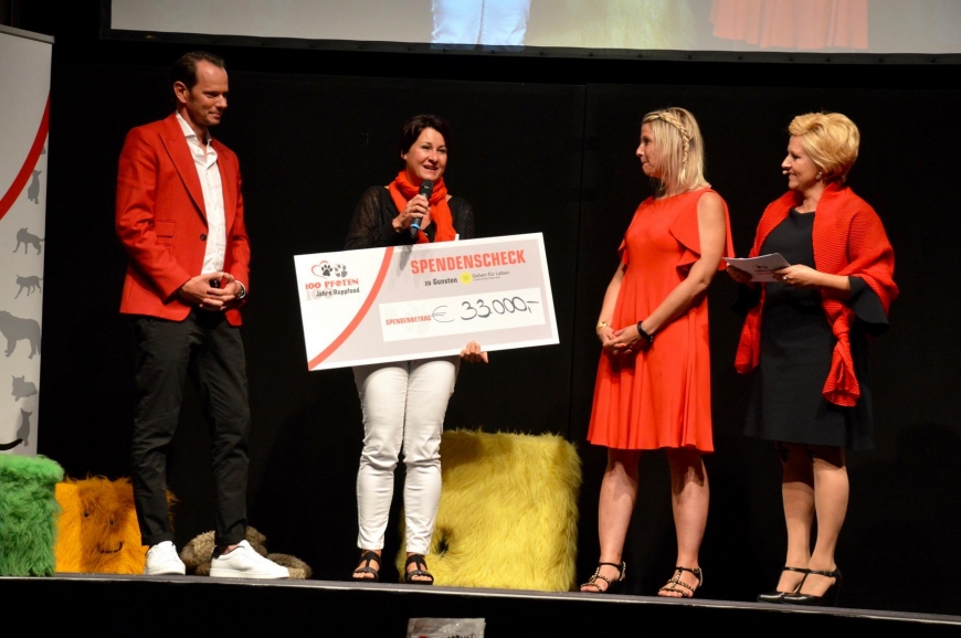 'Unglaubliche Spende bei 100-Jahre-Jubiläum von Rupp Food in Hörbranz'-Bild-12
